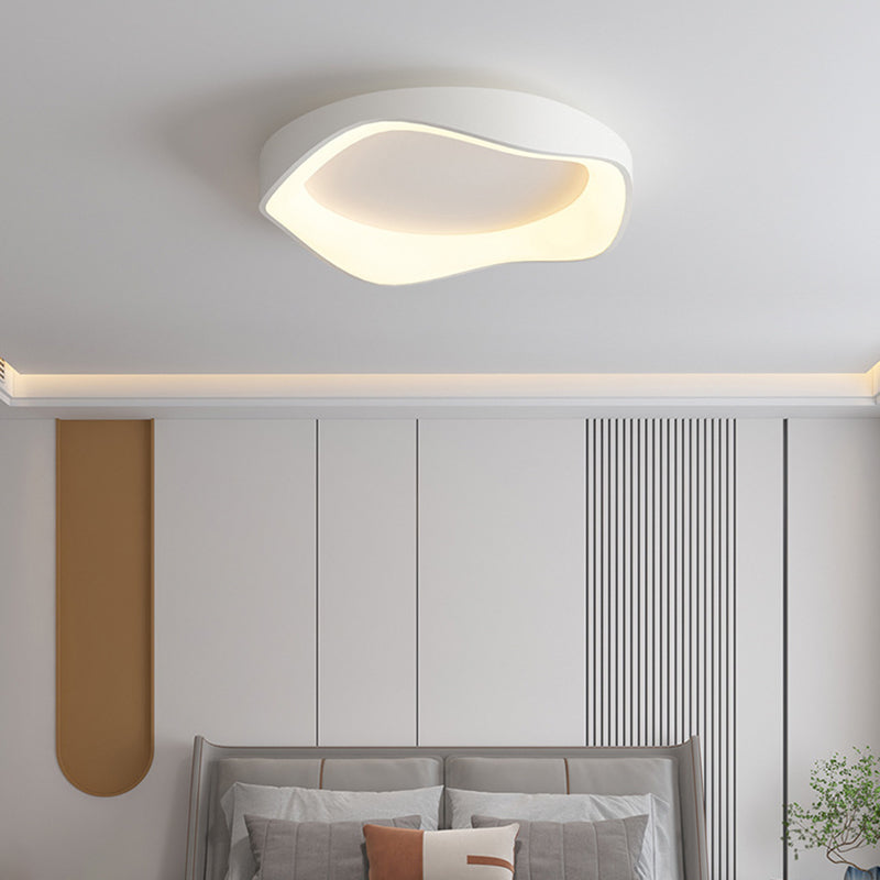 Geometric Shape Metal Flush Light Modern Style 1 Light Flush Mount Ceiling Lights in White