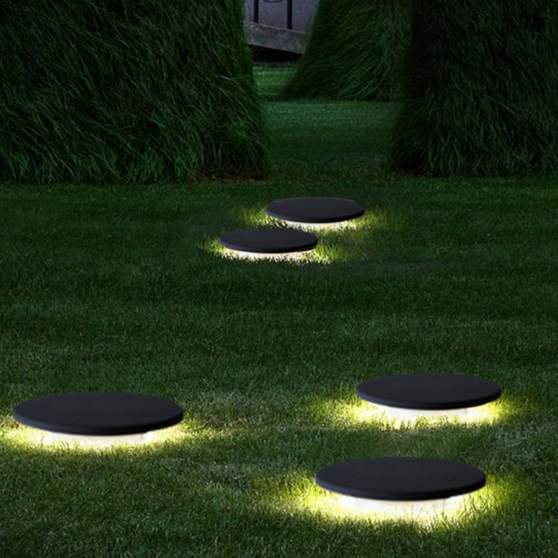 Round Solar Lawn Light Black Waterproof Light with Metal for Courtyard