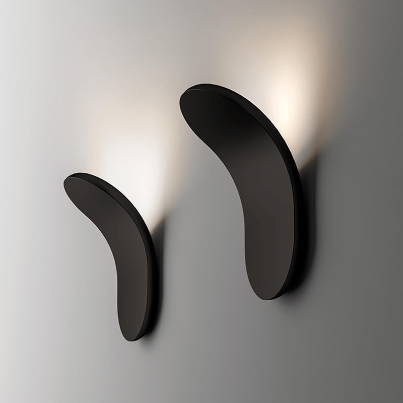 Contemporary Single Black/White Wall Mounted Sconce Metal Wall Light
