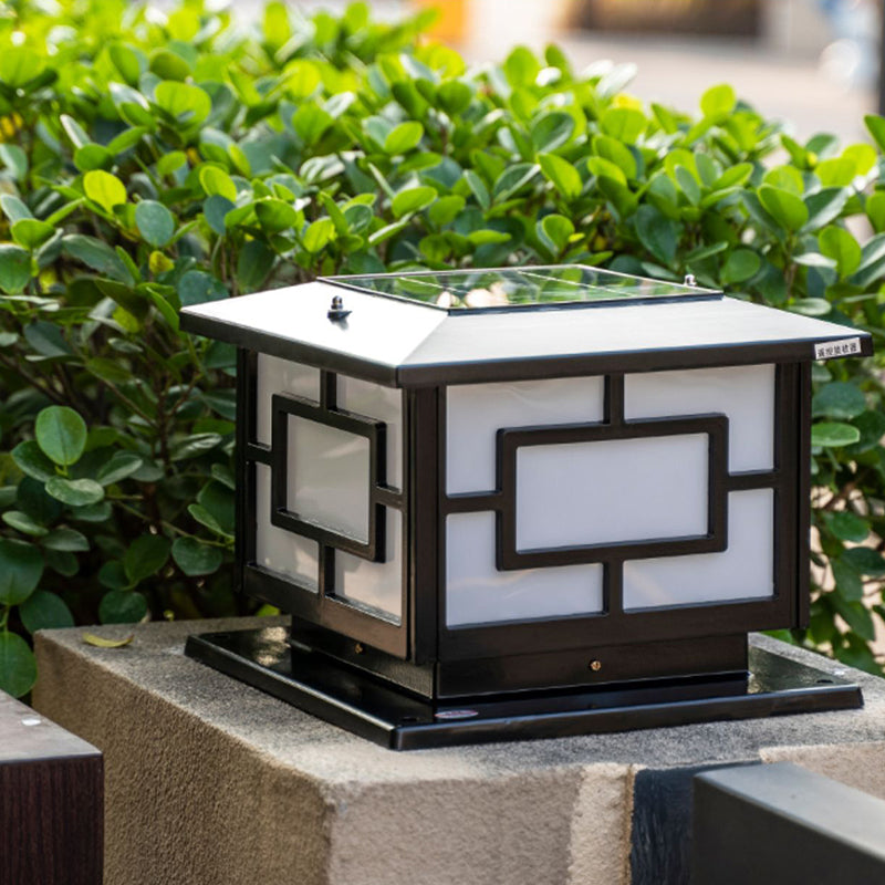 Postmodern Pillar Light Minimalist LED Solar Lighting Fixture for Garden