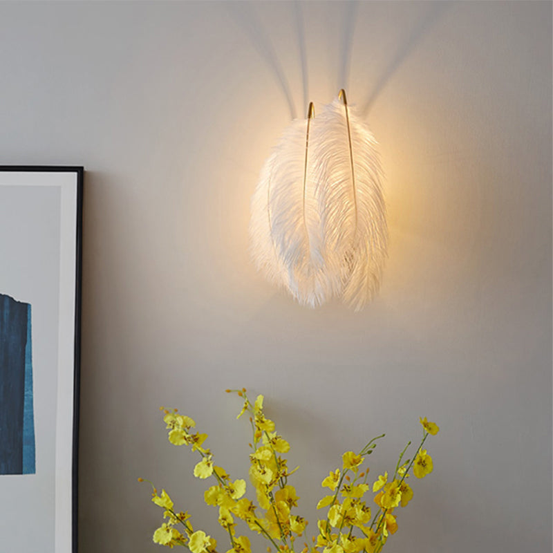 Furry Goose Feather Wall Lamp Modernist Single-Bulb Grey/White Sconce Light Fixture for Living Room