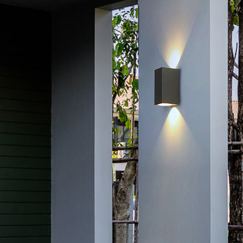 Modernism Wall Sconce Black Outdoor Sconce Light Fixture for Courtyard