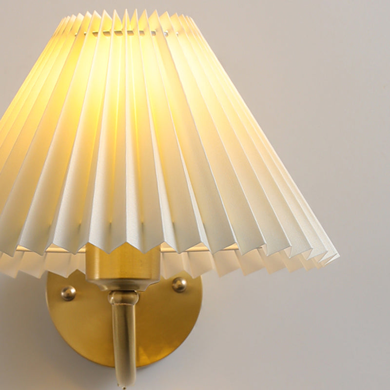 Modernism Wall Sconce Tapered Wall Light Fixture with Fabric for Bedroom