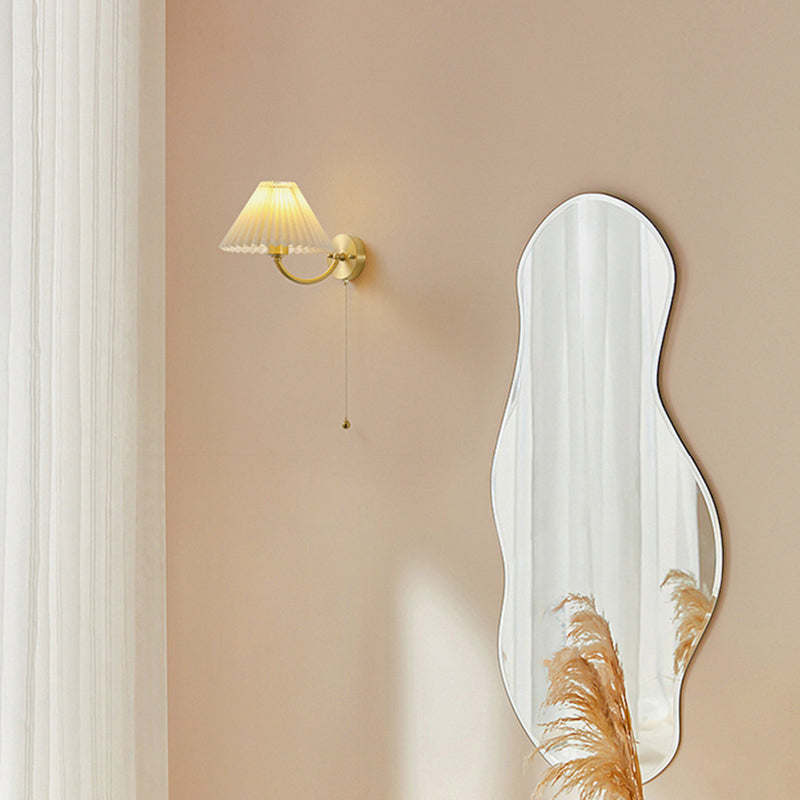 Modernism Wall Sconce Tapered Wall Light Fixture with Fabric for Bedroom