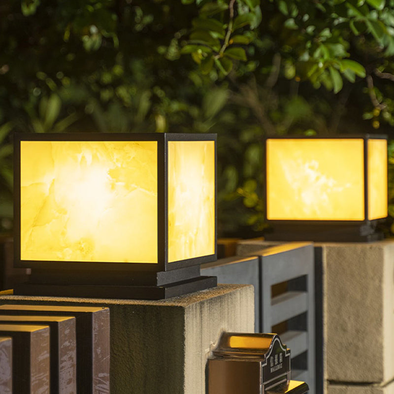 Modern Pillar Lighting Fixture Minimalist LED Solar Lamp for Garden