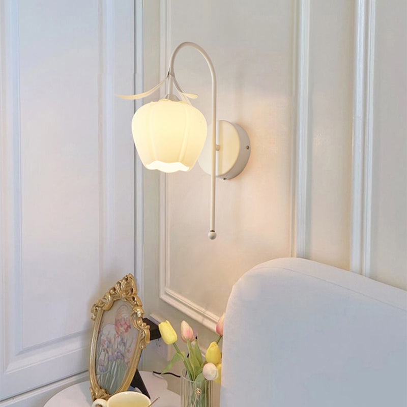 Modern Style Wall Mounted Sconce 1-Light Wall Mounted Light Fixture for Bedroom