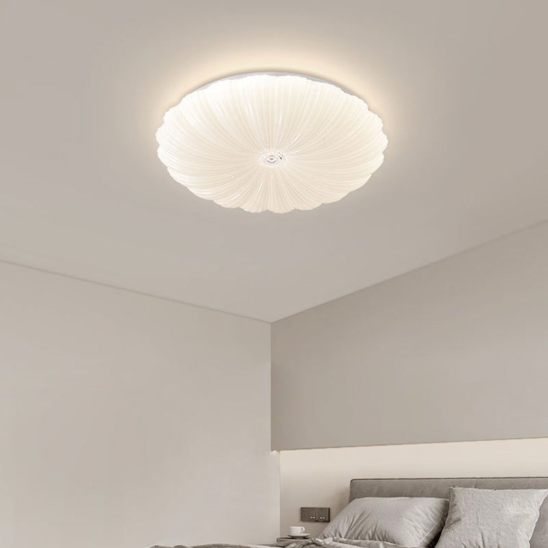 Round Shape Metal Flush Light Modern Style 1 Light Flush Mount Ceiling Lights in White