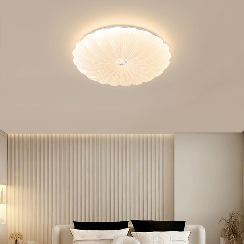 Round Shape Metal Flush Light Modern Style 1 Light Flush Mount Ceiling Lights in White