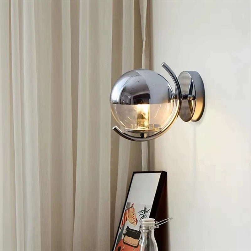 Modern Wall Mounted Light 1 Light Metal Flush Mount Wall Sconce in Silver Finish