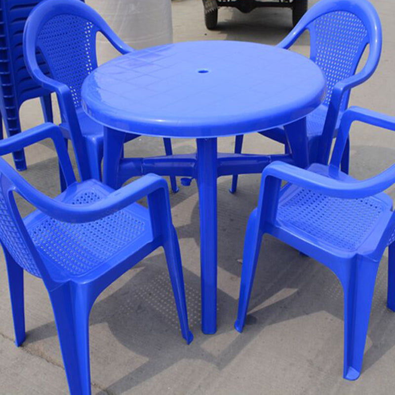 Water Resistant Plastic Patio Table with Umbrella Hole in Rectangle/Round