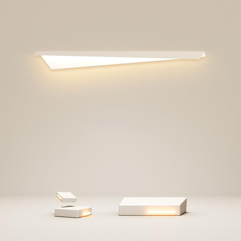 Geometric Wall Lighting Modern Metal 1 Light Wall Sconce in White