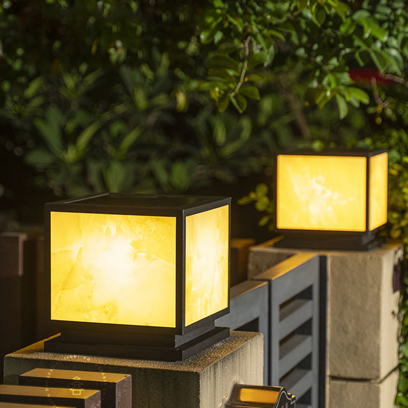 Modern Pillar Lighting Fixture Geometric LED Solar Lamp for Garden