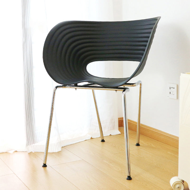 Contemporary Plastic Arm Dining Chair in Matte Finish for Home