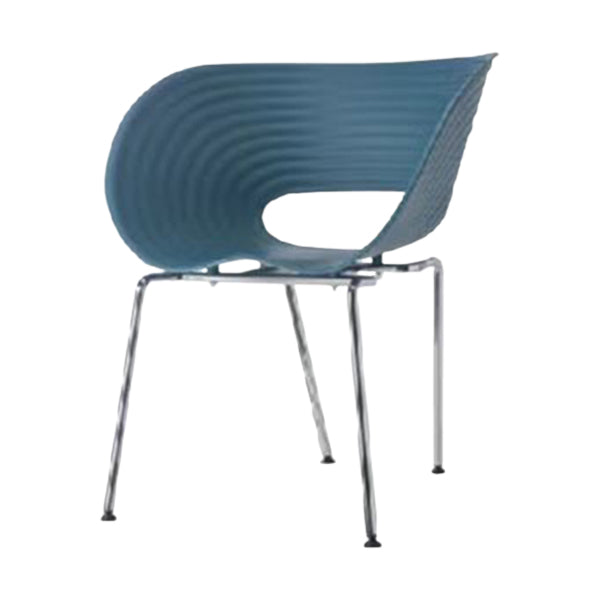 Contemporary Plastic Arm Dining Chair in Matte Finish for Home