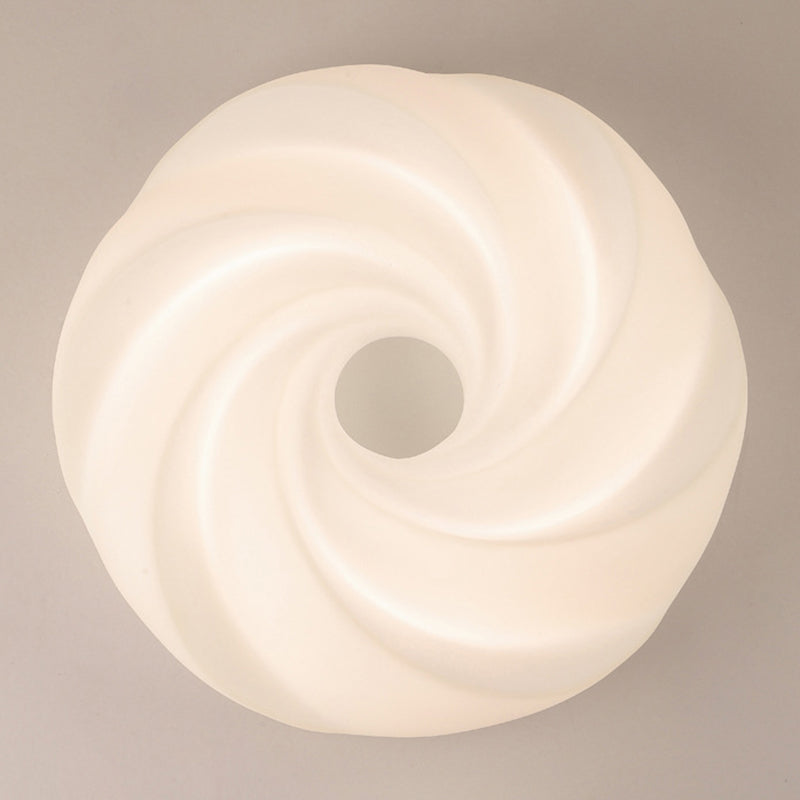 Flower Shape Metal Flush Light Modern Style 1 Light Flush Mount Ceiling Lights in White