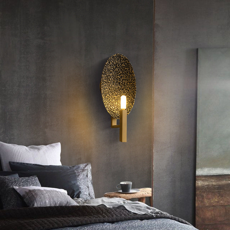 Modern Wall Mounted Light 1 Light Metal Flush Mount Wall Sconce in Gold Finish