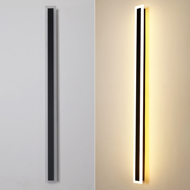 Linear Shape Metal Wall Light Modern Style 1 Light Wall Mount Lighting in Black