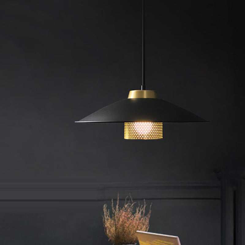 Black Finish Wide Flare Ceiling Light Modernist 1 Head Metal Hanging Pendant Lamp for Restaurant