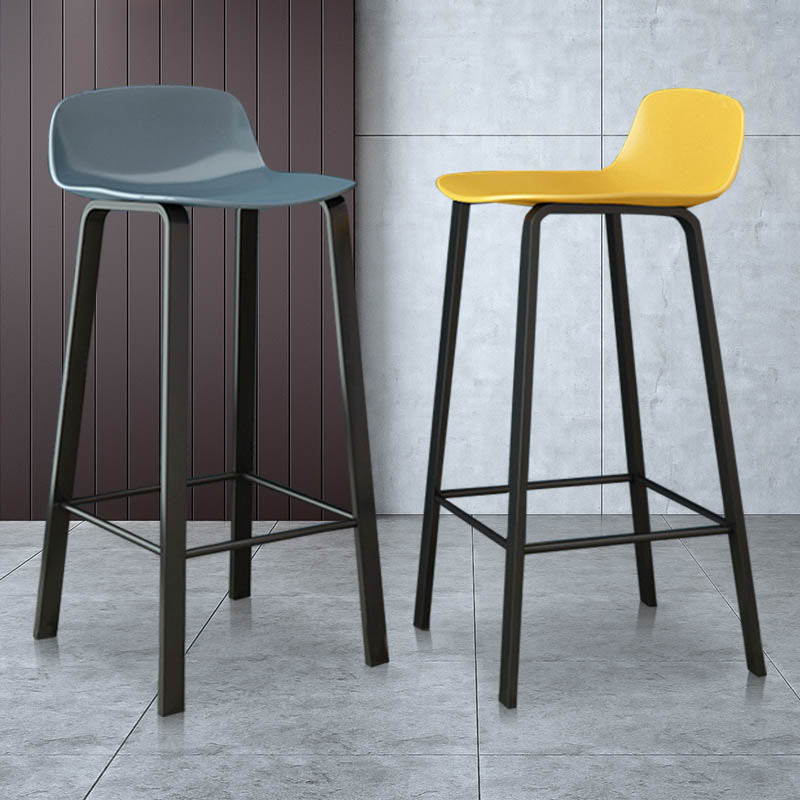 Contemporary Indoor Low Back Armless Bar Stools with Metal Legs