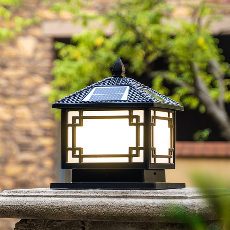 Minimalist Style LED Solar Lighting Fixture with Acrylic Shade for Garden