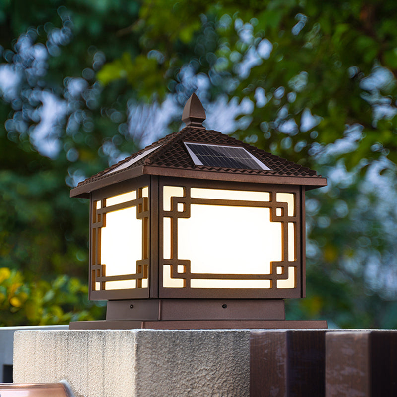 Minimalist Style LED Solar Lighting Fixture with Acrylic Shade for Garden