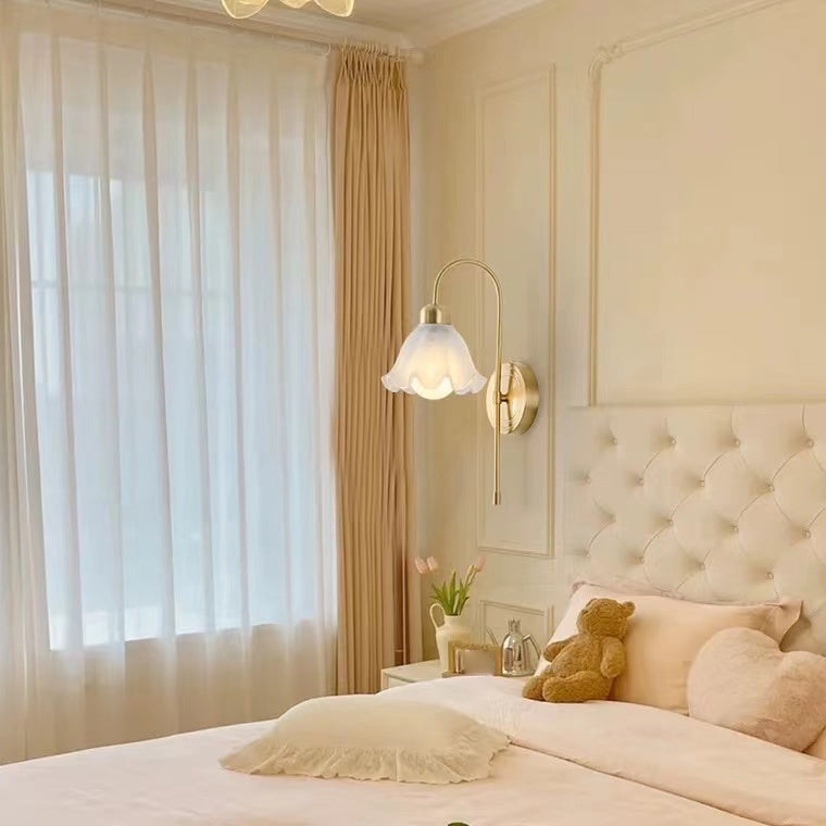 Modern Metal Wall Sconce Flower Shape Wall Light with Glass Shade for Bedroom in Gold