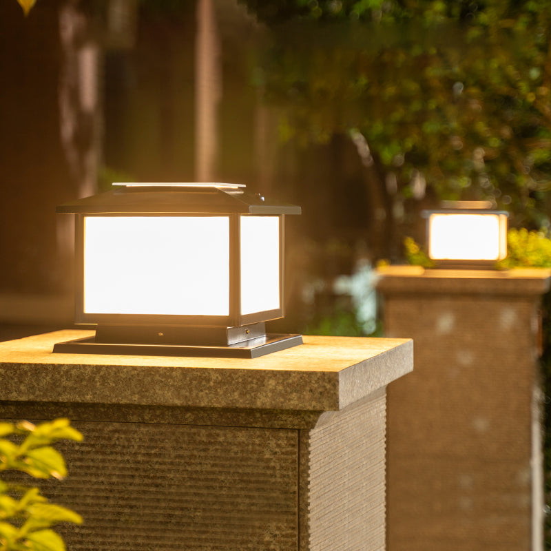 Simple Style LED Solar Lighting Fixture with Acrylic Shade for Garden