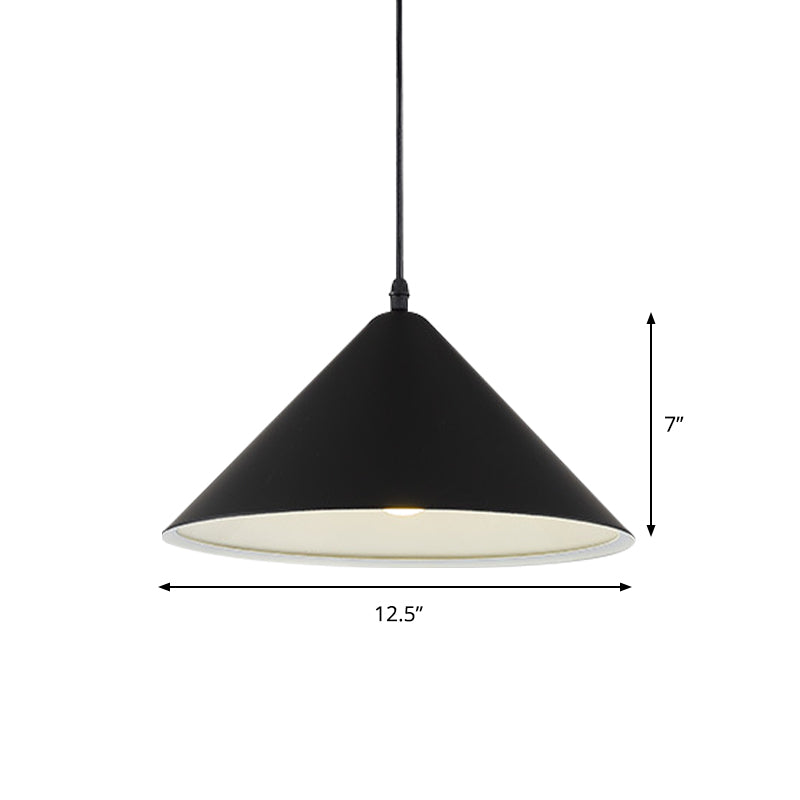 Nordic Cone Hanging Lamp Metal 1 Hell Black/Weiß/Rot anheizt