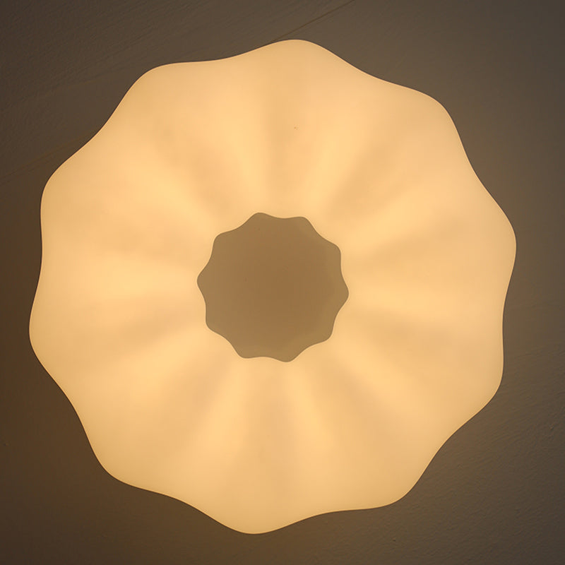 White Flush Ceiling Light Modern Flush Mount Ceiling Fixture for Bedroom