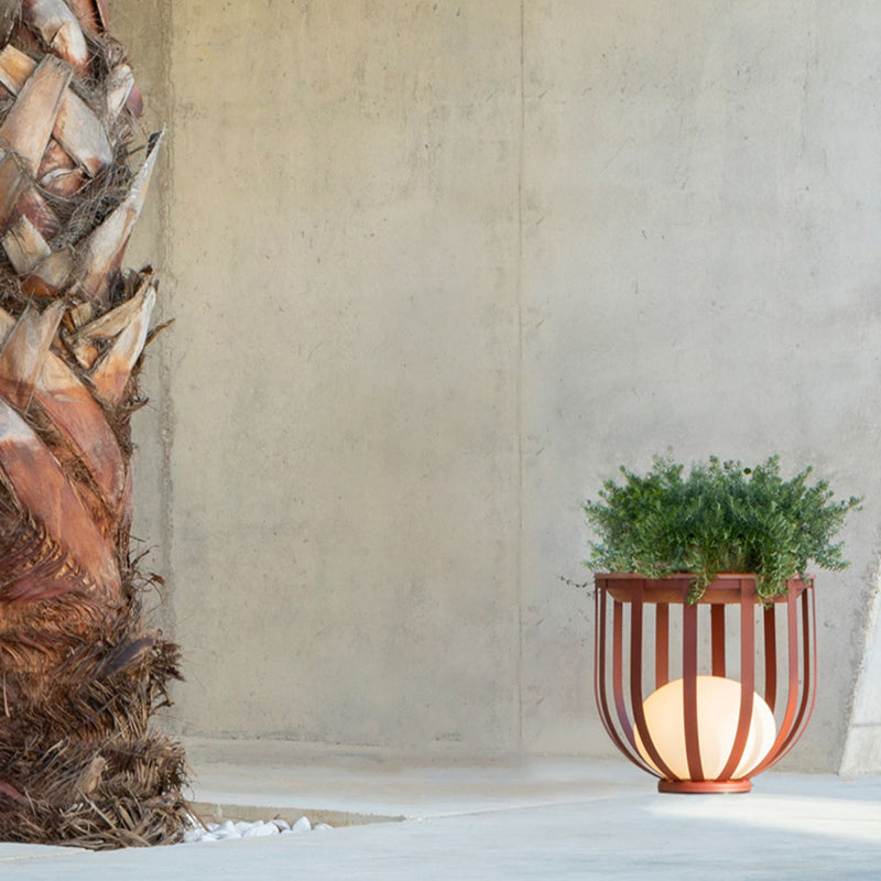 Metal Contemporary Pergola Shape Outdoor Waterproof Light with Plastic Shade