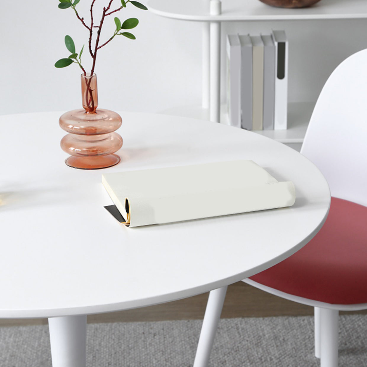 Minimalist Round Wood Dining Table with Tulip Style for 4 People