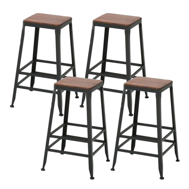 Industrial Metal Legs Indoor Bar Stool Black Base with Footrest
