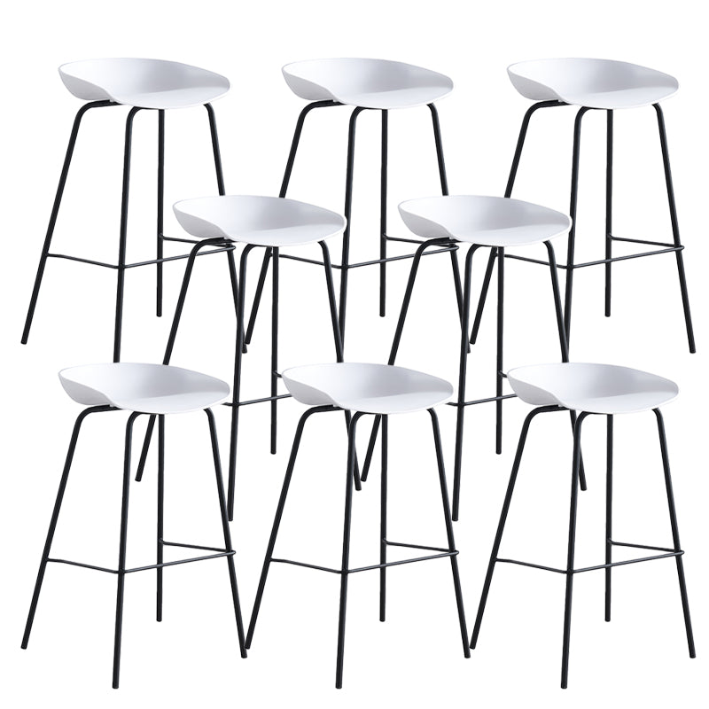 Industrial Indoor Plastic Bucket Seat Bar Stool with Footrest