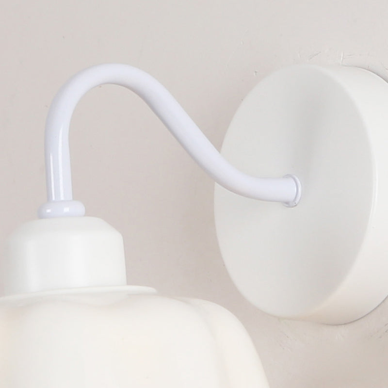 Modern Metallic Wall Light Sconce Minimalist Wall Light Fixture for Bedroom