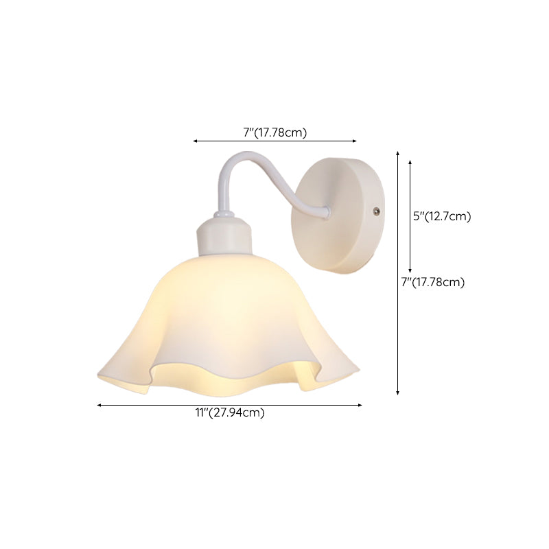 Modern Metallic Wall Light Sconce Minimalist Wall Light Fixture for Bedroom