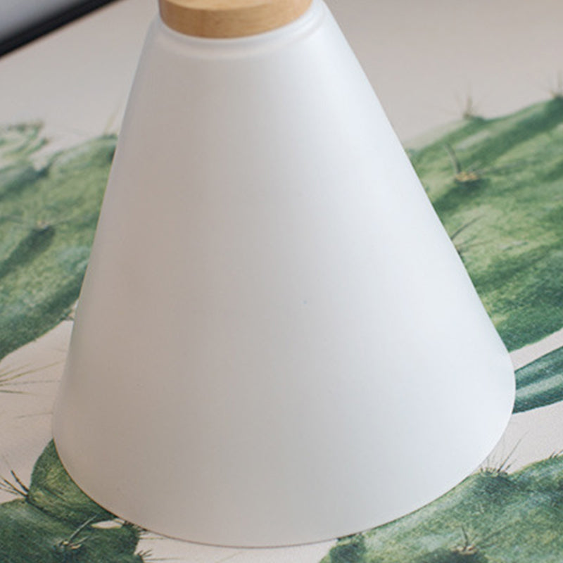 Modern Simple Cone Shape Vanity Light with Iron Shade for Shower Room