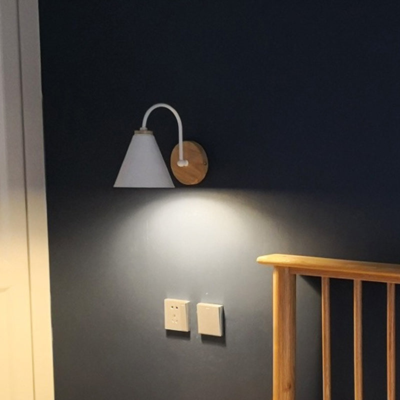 Modern Simple Cone Shape Vanity Light with Iron Shade for Shower Room