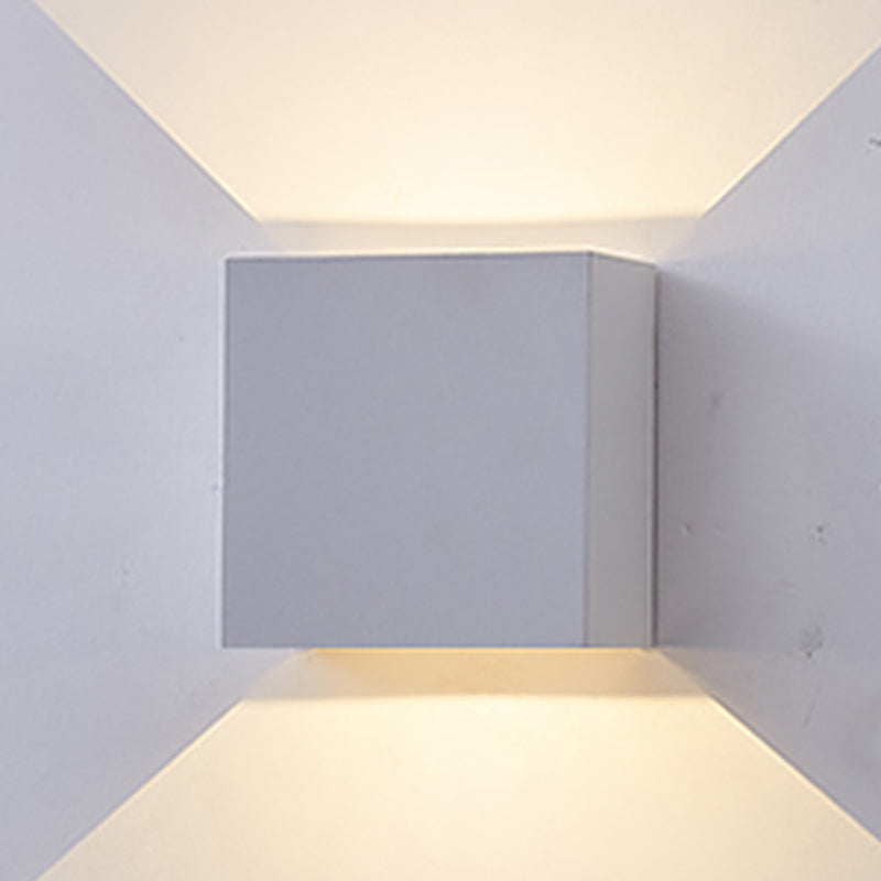 Nordic Style Wall Light Square Shape Wall Lamp with Aluminum Shade for Bedroom