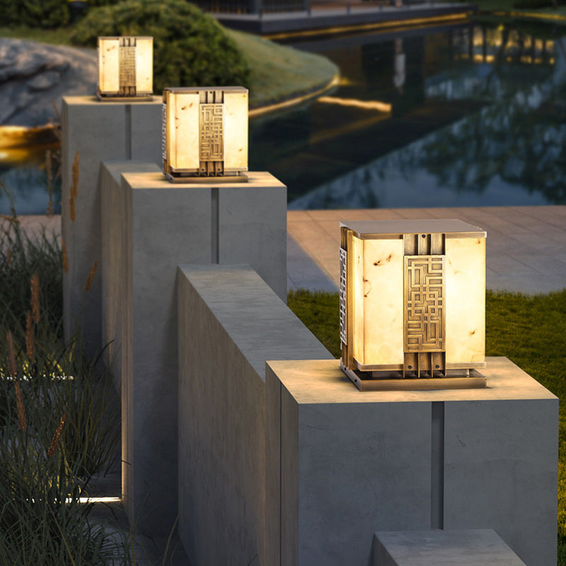 Waterproof Copper Solar Energy Pillar Lamp Square Shape for Outdoor