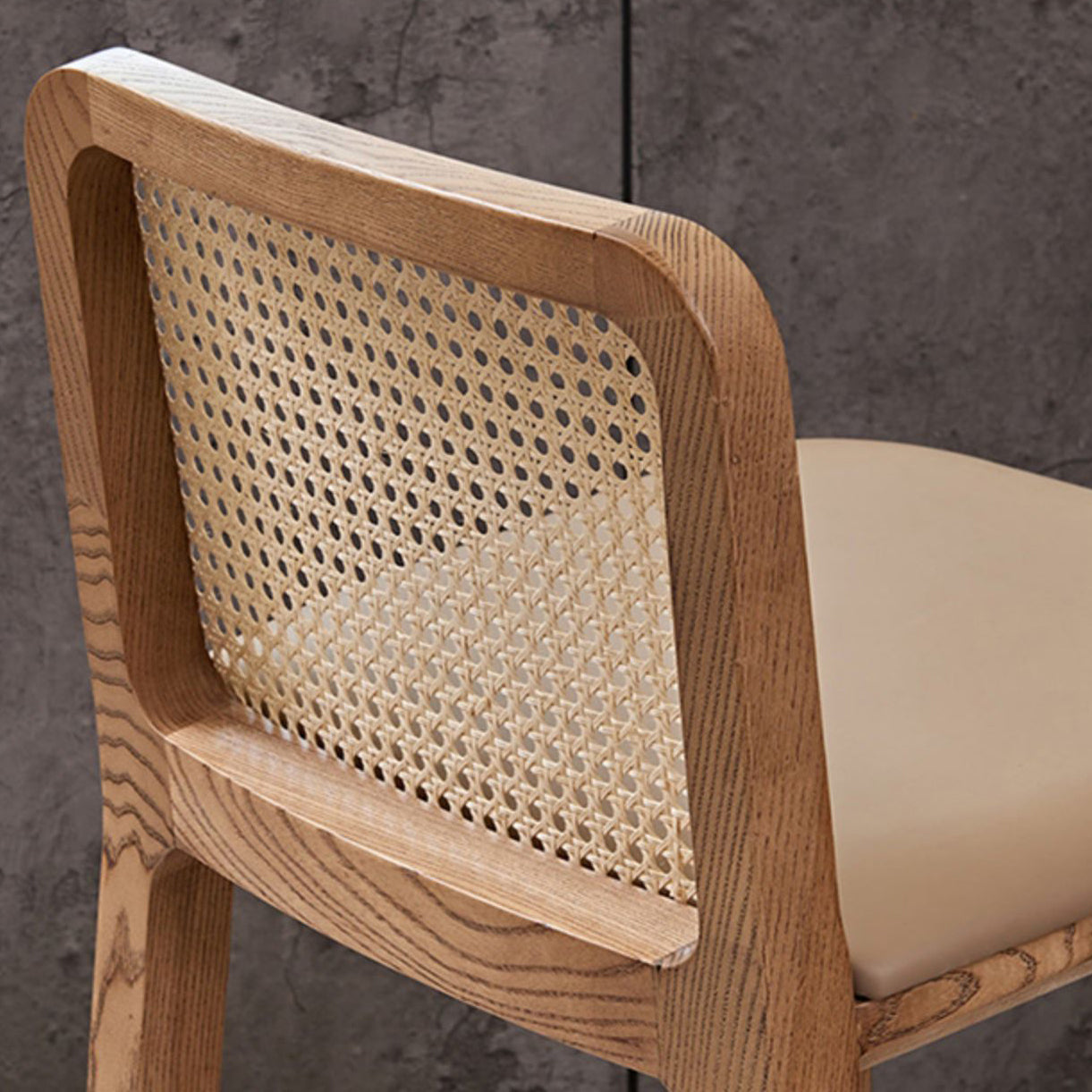 Contemporary Style Low Back Solid Wood Armless Bar Stool for Home