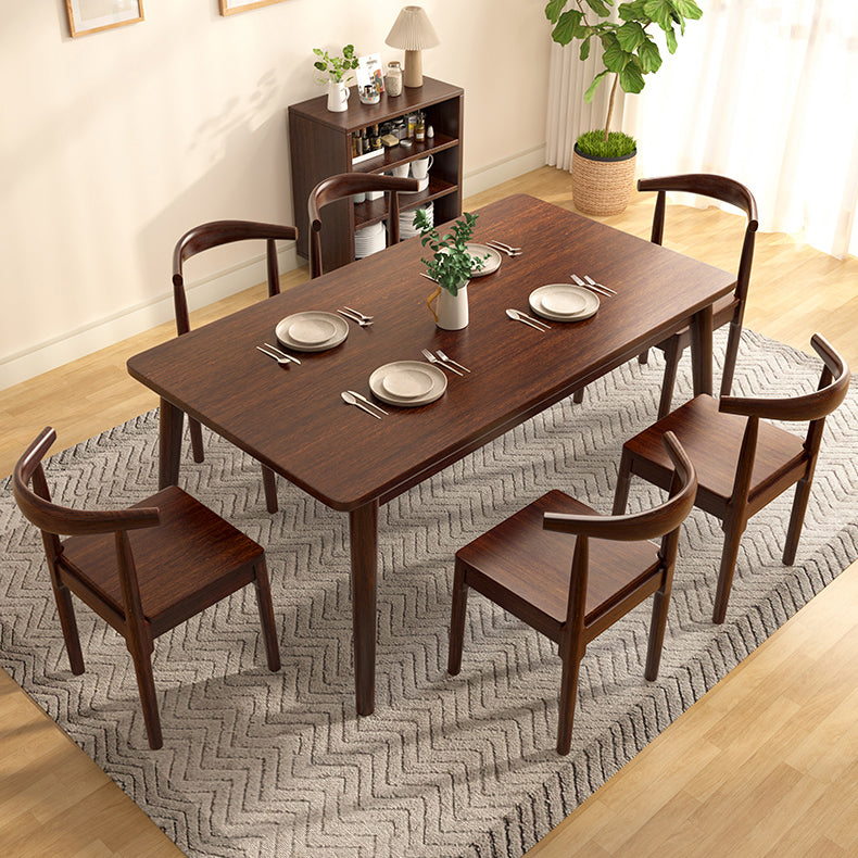 Modern Brown Rubberwood Top Dining Table with 4 Solid Wood Legs