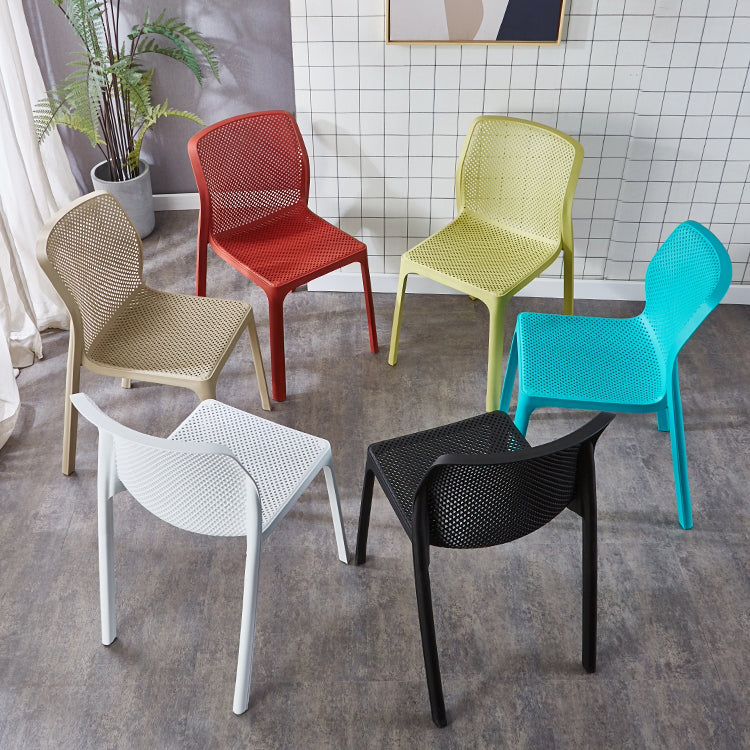 Contemporary Style Low Back Plastic Dining Side Chair for Home Use