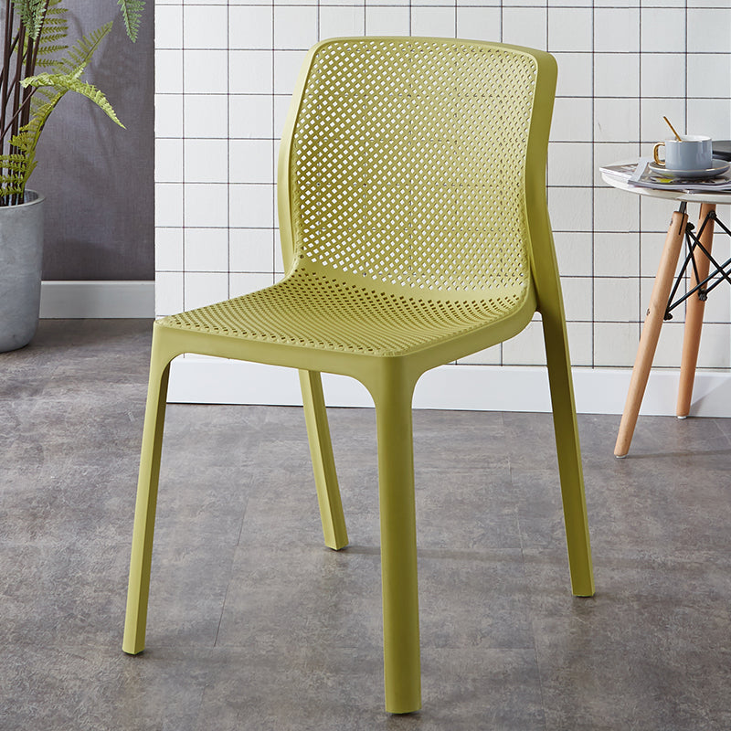 Contemporary Style Low Back Plastic Dining Side Chair for Home Use