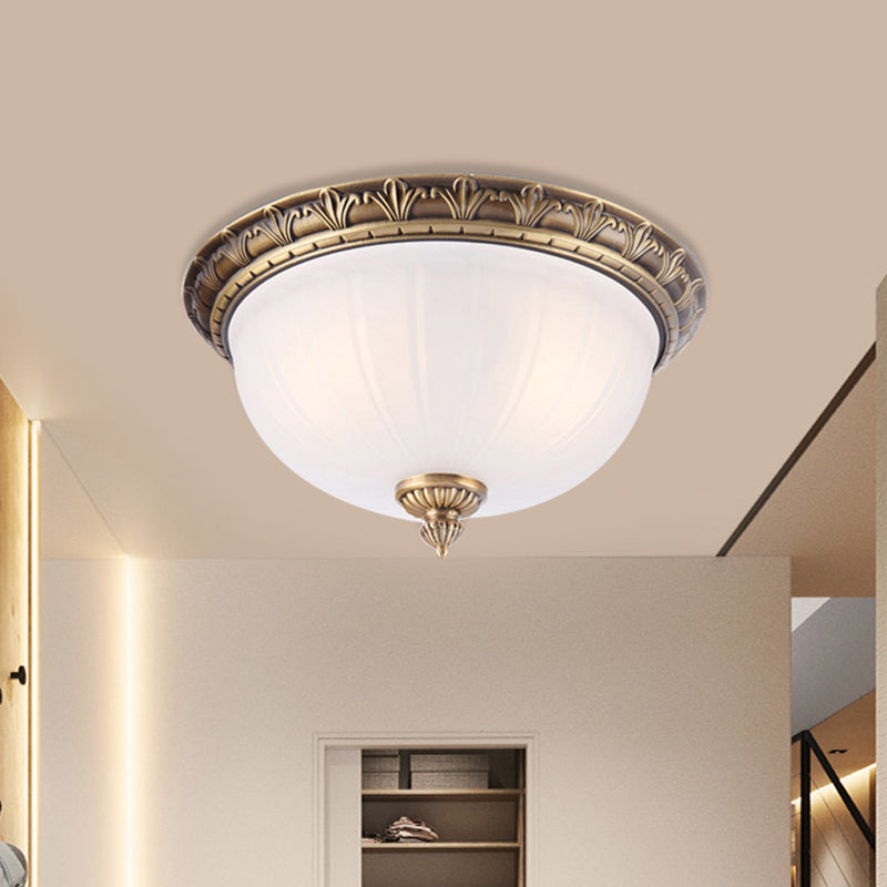 2/3/4 Hoofden Domed Plafond Flush Colonial Style Messing Finish Wit Frosted Glas Flush Mount Licht, 12"/16"/19.5" Breed