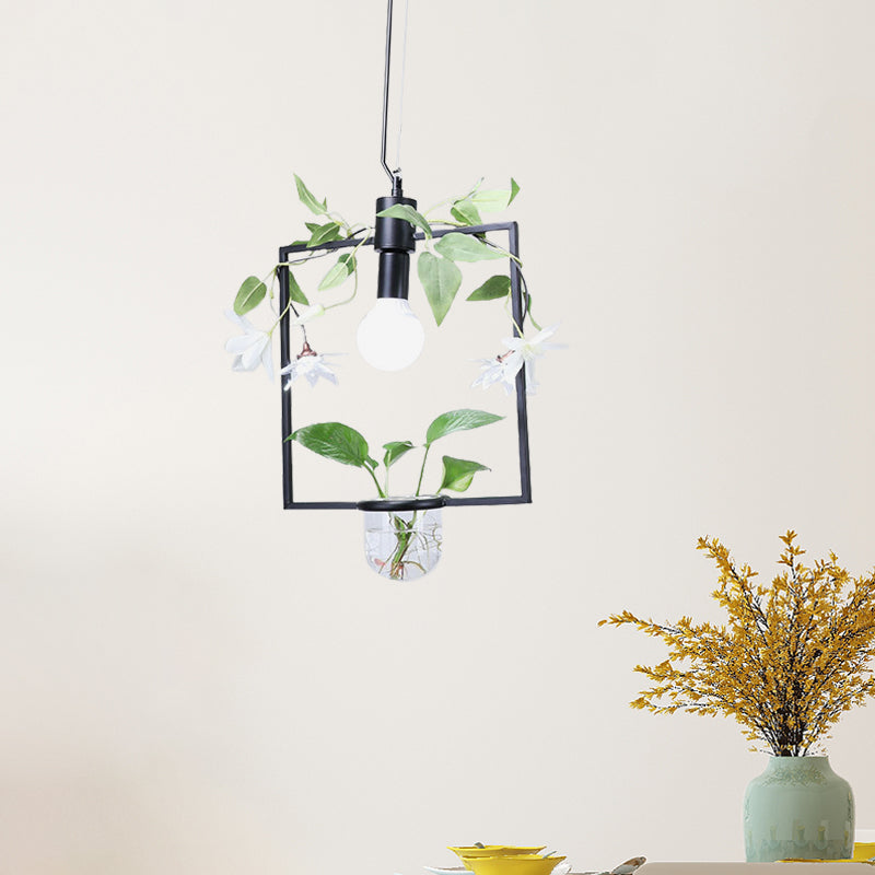 1 leichte Anhängerlampe Bauernhausdreieck/runde/quadratische Rahmen Metall Hanging Deckenlicht in Schwarz/Gold mit Pflanzentopf und falsche Blumenrebe