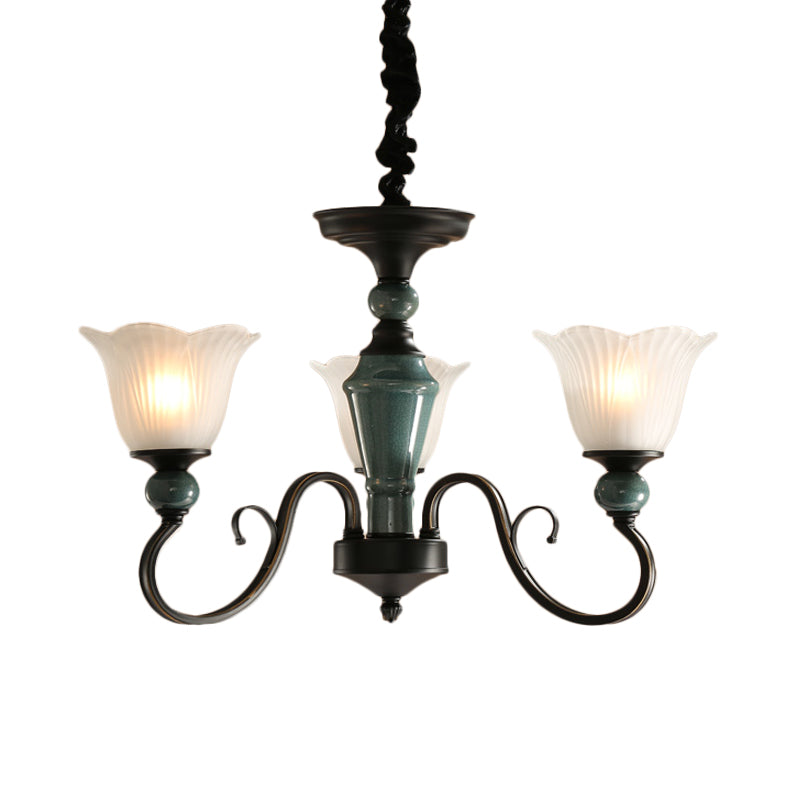 Luz colgante de 3/6 de luz Estilo rural Candelera de vidrio acanalado con esmalte de vidrio de vidrio con brazo negro con brazo de remolino