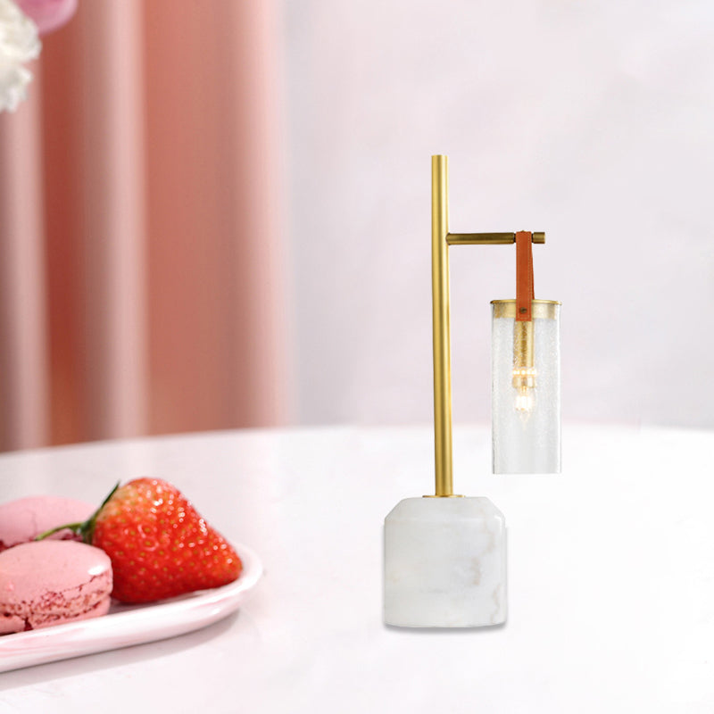 Mid eeuws buis laadachtige glazen tafel licht lichte lamp nachtkastje lamp met lederen band en marmerbasis in goud