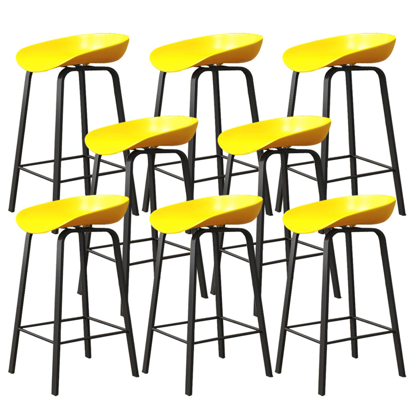 Indoor Contemporary Plastic Bucket Seat Bar Stool with Footrest