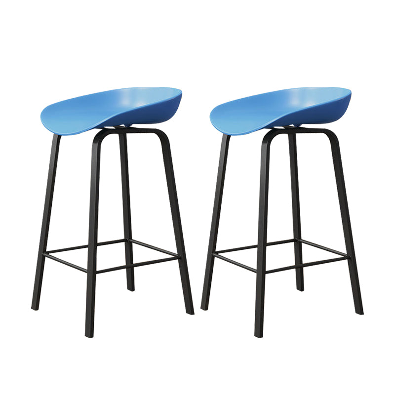 Indoor Contemporary Plastic Bucket Seat Bar Stool with Footrest
