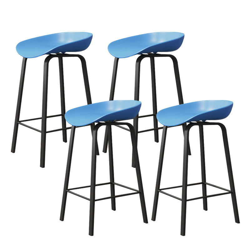 Indoor Contemporary Plastic Bucket Seat Bar Stool with Footrest